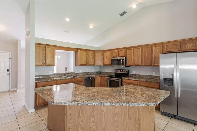 Building Photo - 7945 Sugar Pine Blvd