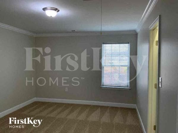 Building Photo - 5608 Falkland Lane