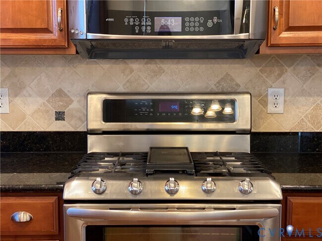 Building Photo - 2525 Perch Ln