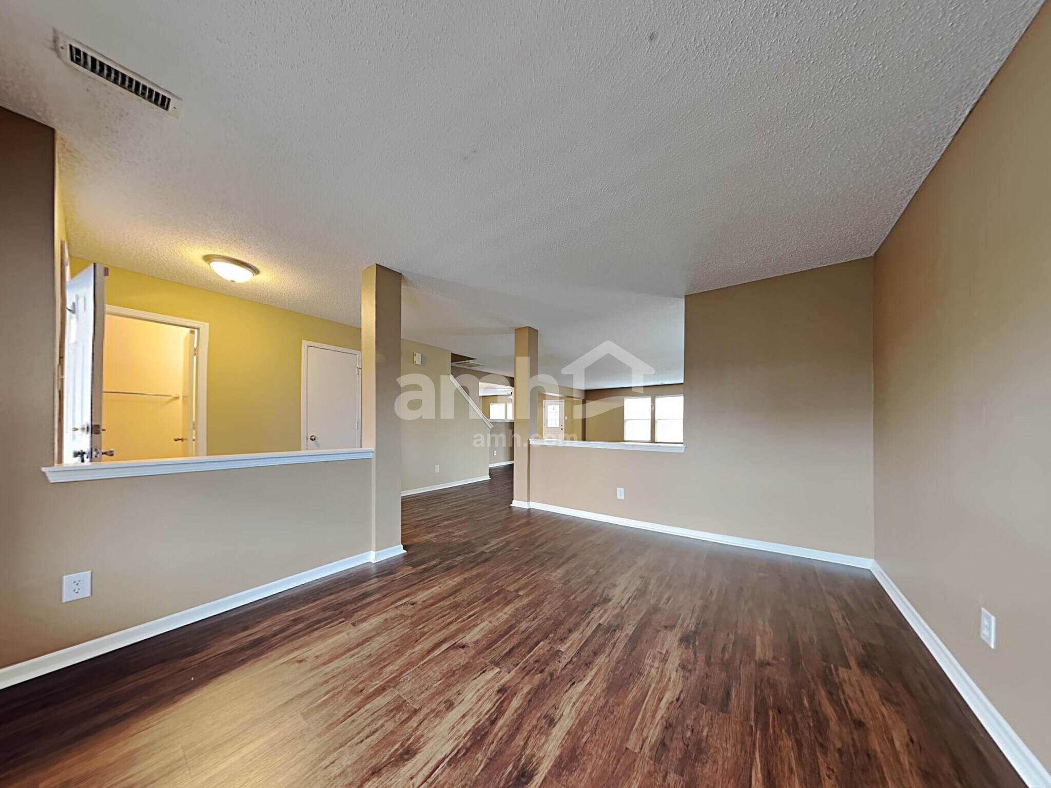 Building Photo - 15233 Beam St