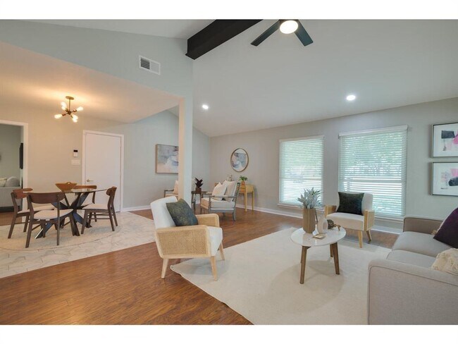 Building Photo - 3203 Foster Ln