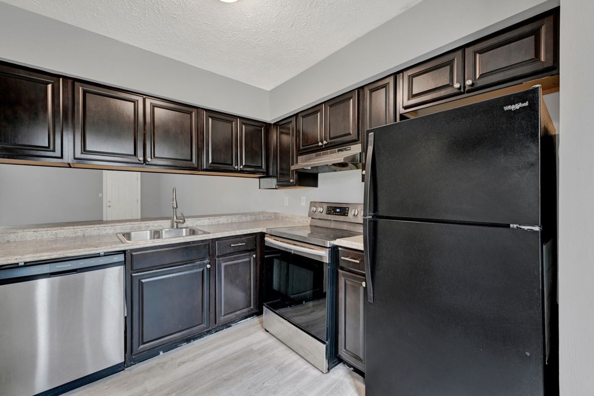 Building Photo - 504 Park Manor Cir