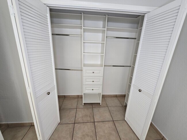 Building Photo - 2270 W 54th Pl