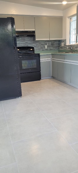 Building Photo - 5862 S Aldorn Dr