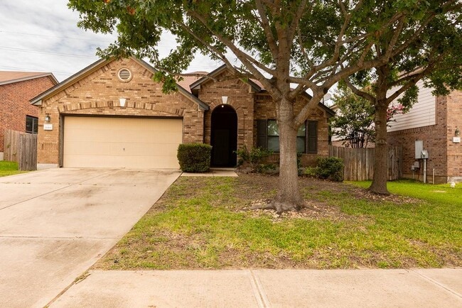 Building Photo - 2019 Woodway Dr
