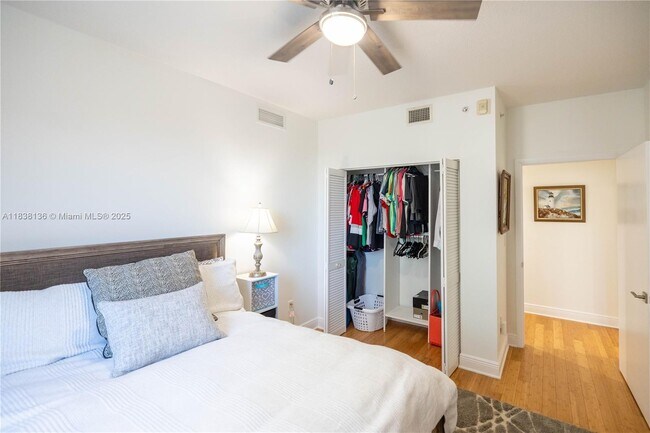 Building Photo - 7275 SW 90th St