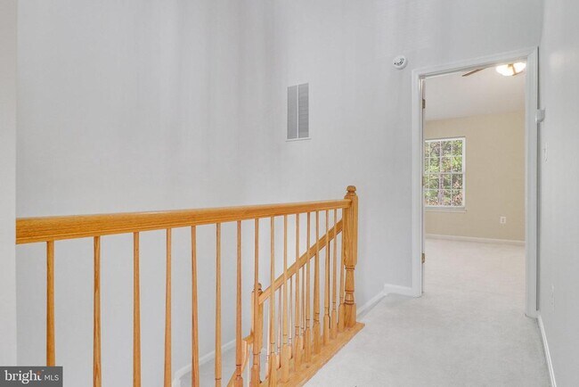 Building Photo - 4037 Fairfax Center Hunt Trail