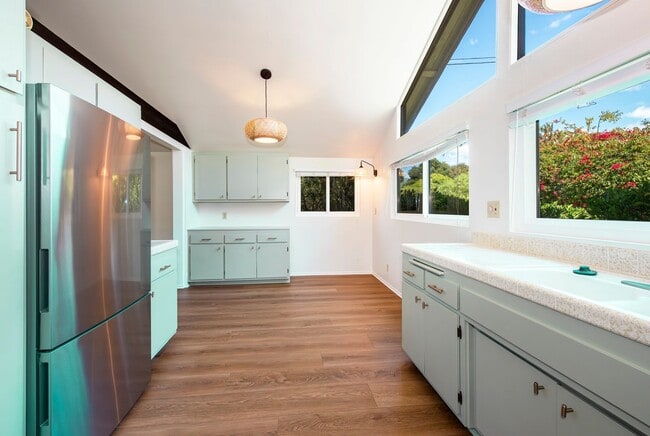 Building Photo - Charming 2-Bedroom Retreat Near More Mesa ...