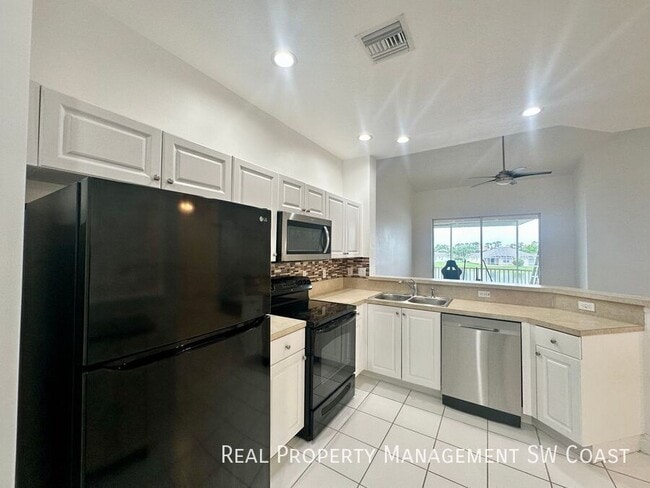 Building Photo - 4256 Liron Ave