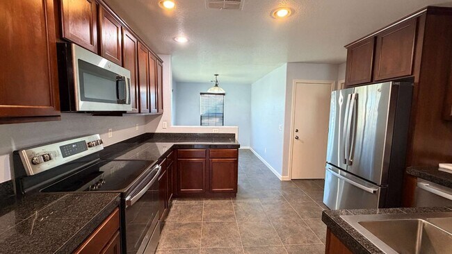 Building Photo - 36532 W Barcelona Ln