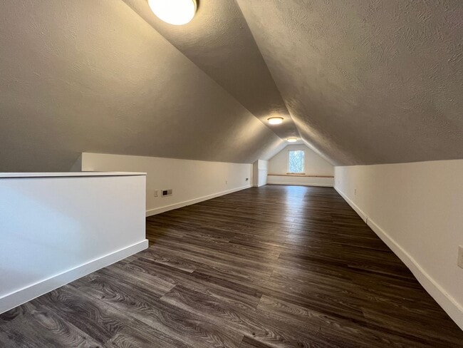 Building Photo - 3109 Hancock Ave