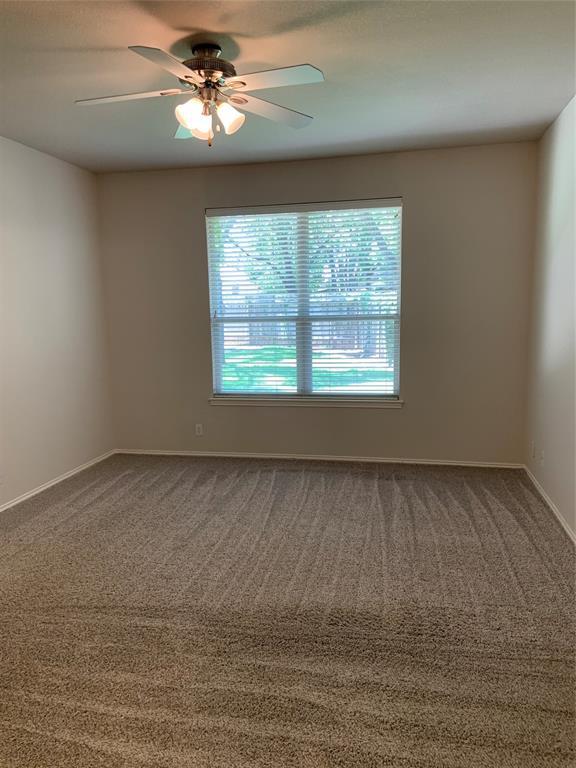 Building Photo - 3304 Santee Dr