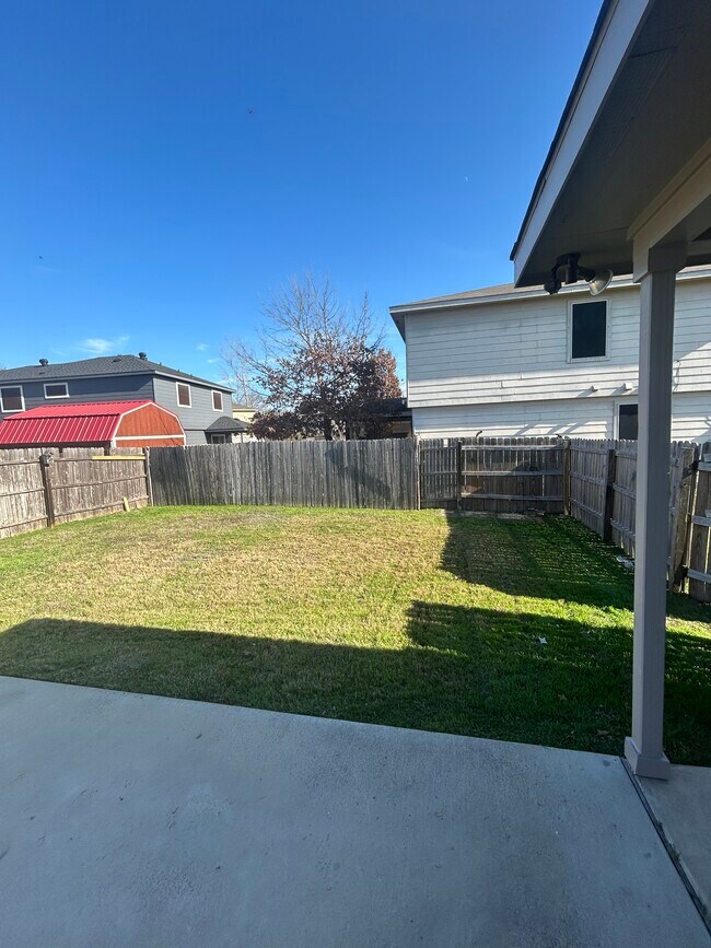 Building Photo - 216 Pullman Pl Blvd