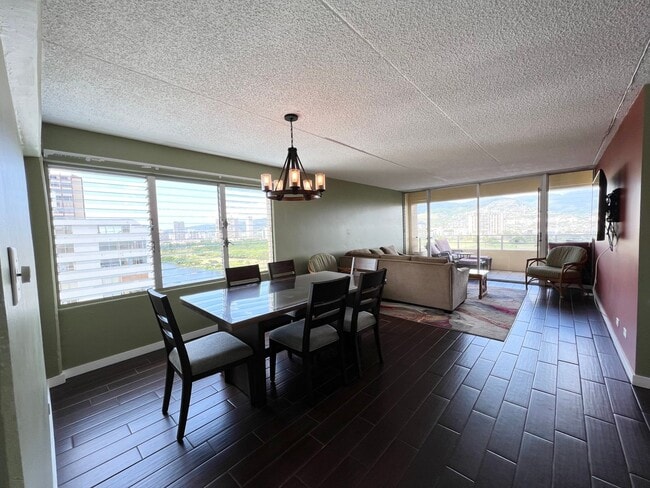 Primary Photo - 2BD/2BA/2PKG. Furnished, Waikiki, Views, Breeze