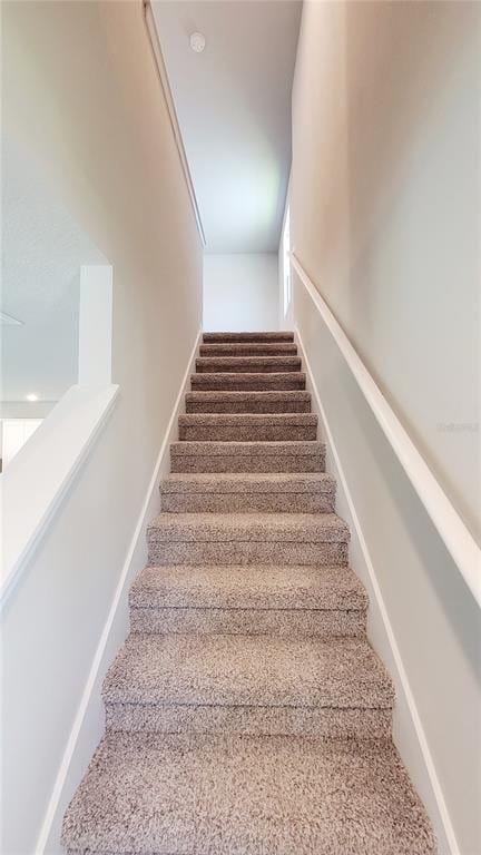 Building Photo - 348 S Zuni Rd