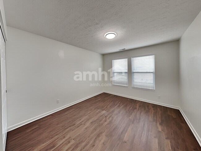 Building Photo - 1178 Edgewater Way