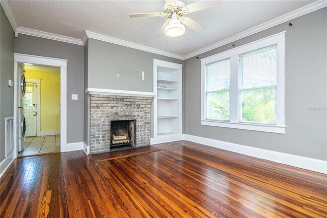 Building Photo - 310 E Idlewild Ave