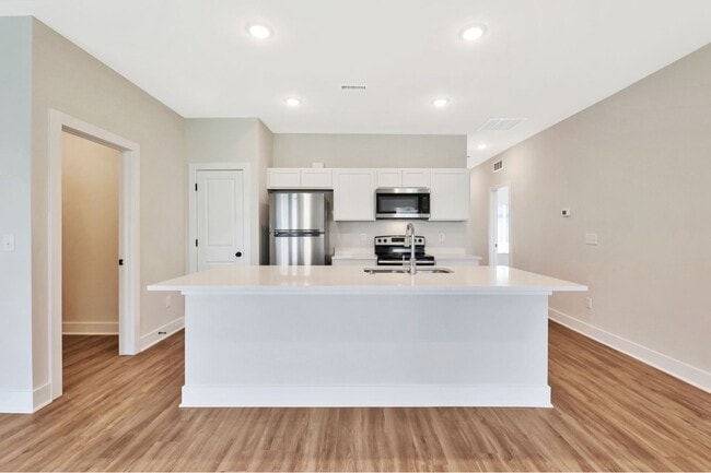 Building Photo - 1121 N Joye St