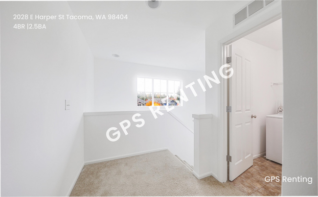 Building Photo - 2028 E Harper St