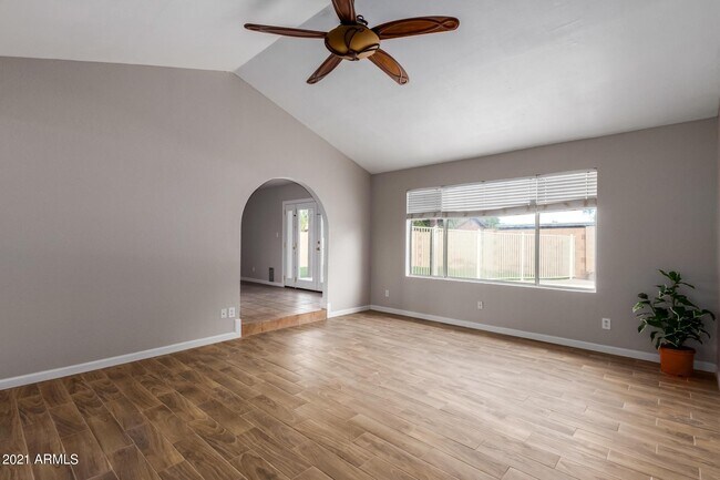 Building Photo - 5138 W Desert Cove Ave