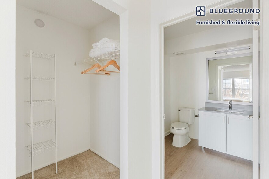 Building Photo - 444 Washington Blvd