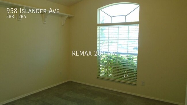 Building Photo - 958 Islander Ave