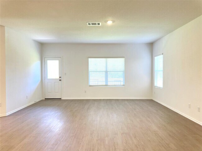 Building Photo - 150 Cibolo Crk Lp