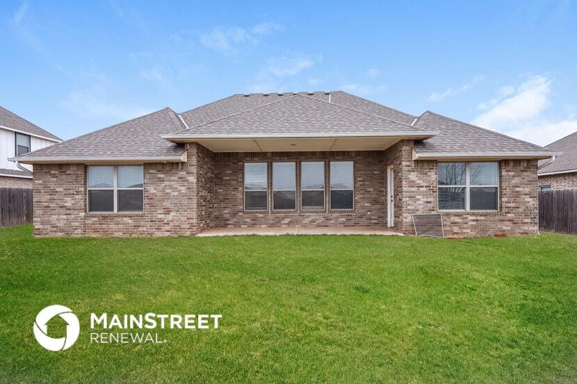 Building Photo - 11204 S W 32nd Terrace