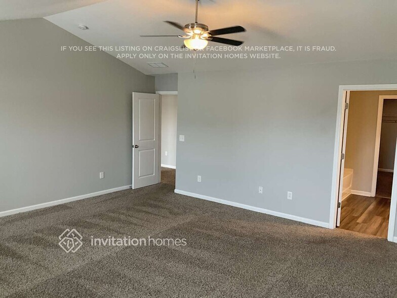 Building Photo - 1920 Northrop Dr