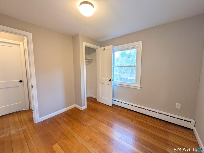 Building Photo - 414 Salmon Brook St