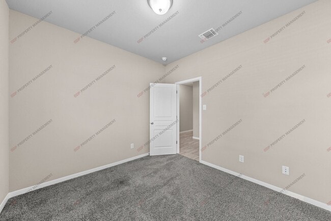 Building Photo - 7601 Park Meadow Dr
