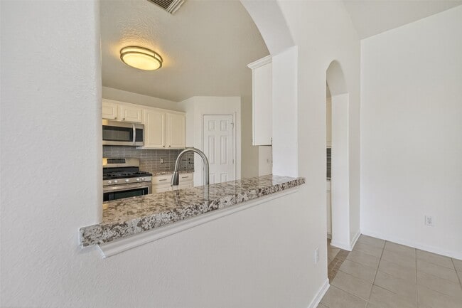 Building Photo - 13211 Barton Meadow Ln