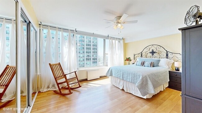 Building Photo - 3600 N Lake Shore Dr