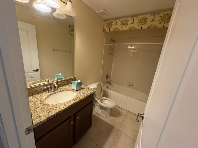 Building Photo - 4 BEDROOM / 3.5 BATHROOM RENTAL HOME - IND...