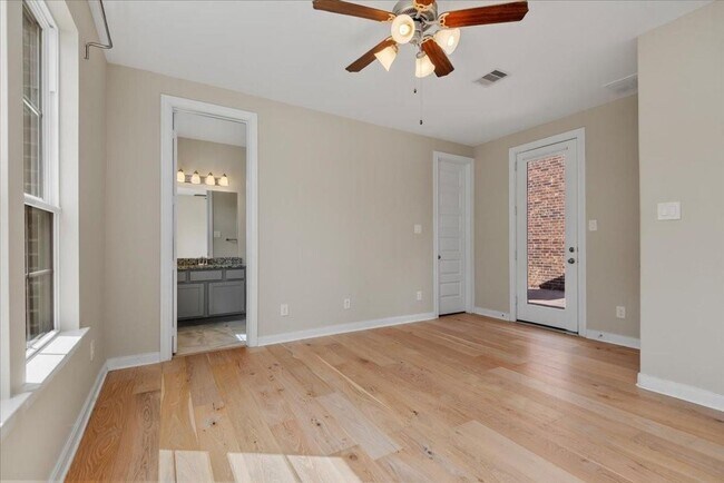 Building Photo - 4071 Northern Spruce Dr
