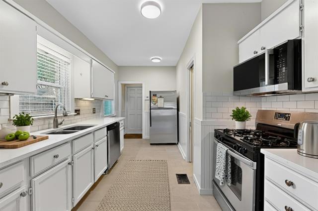Building Photo - 5104 Mission Ave
