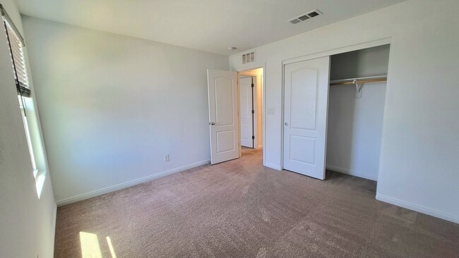 Building Photo - TESORA PAHRUMP - E. Summit Avenue