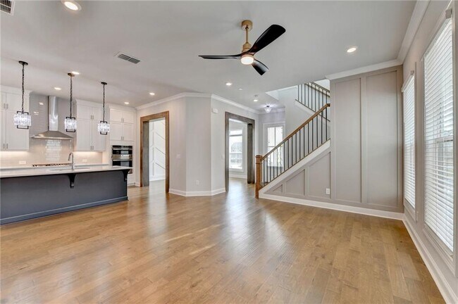 Building Photo - 4536 Molder Dr
