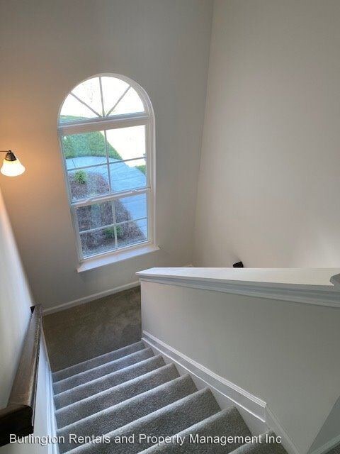 Building Photo - 4 br, 2.5 bath House - 252 Brassfield Dr.