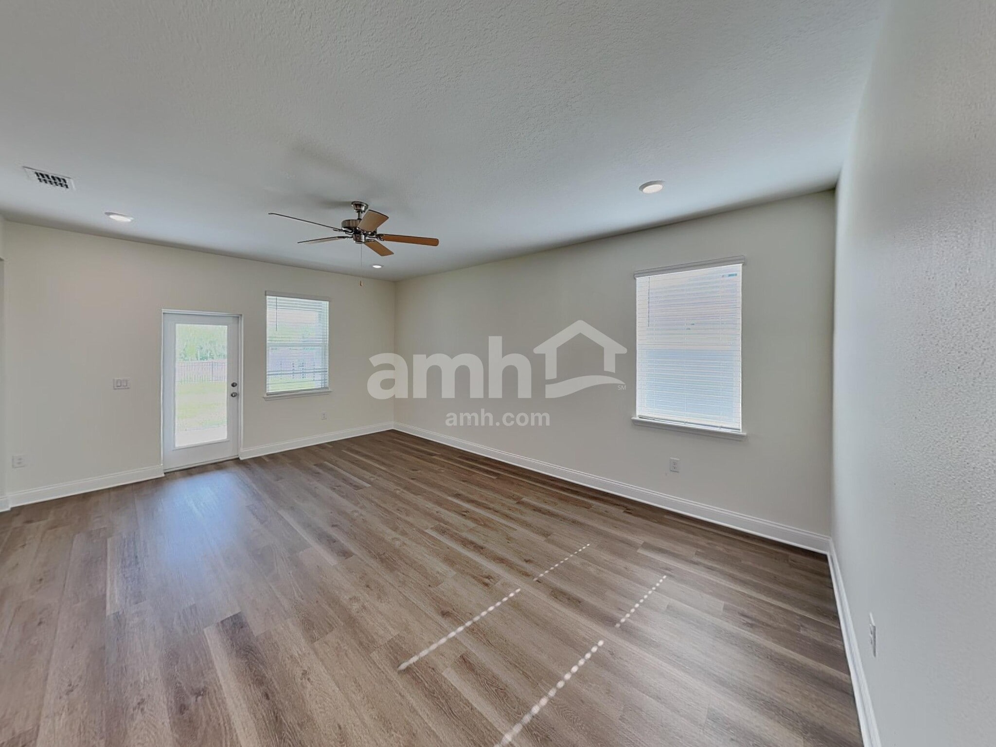 Building Photo - 3728 Ctr Cv Ln