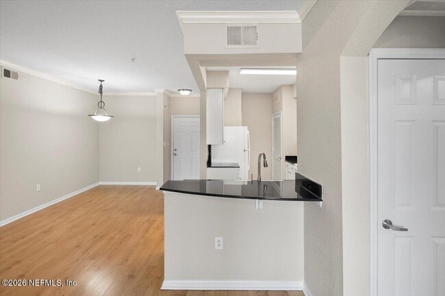 Building Photo - 8539 Gate Pkwy W