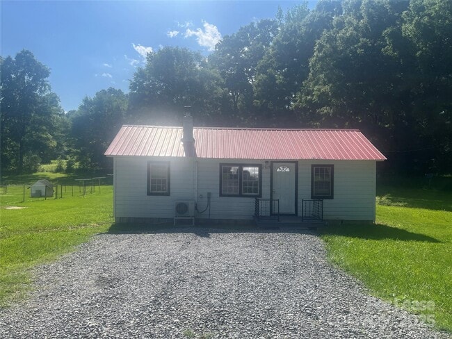 Primary Photo - 2128 Hodgin St