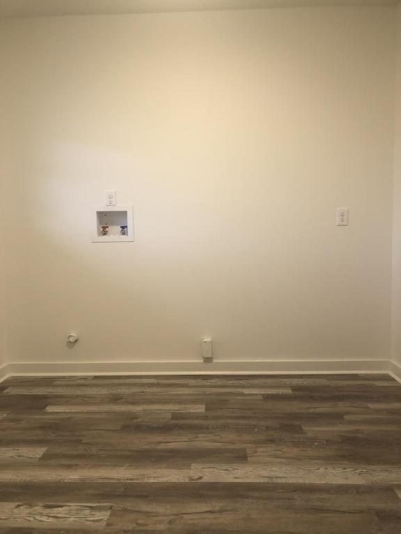 Building Photo - 154 S Carrollton Ave