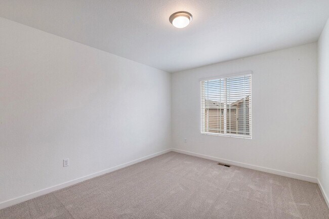 Building Photo - 2675 Painted Turtle Ave