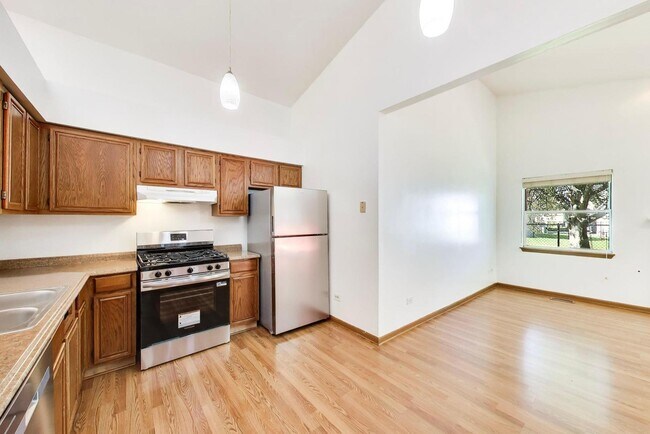 Building Photo - 362 Chaparral Cir