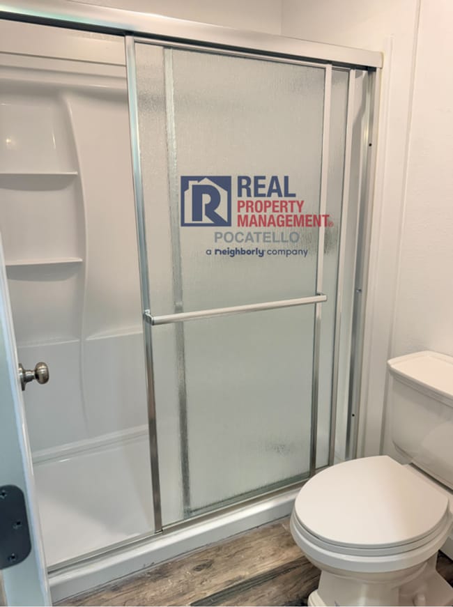 Building Photo - 2377 Gail Dr.