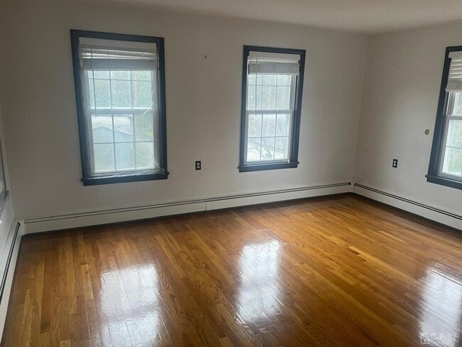 Building Photo - 150 Buckelew Ave