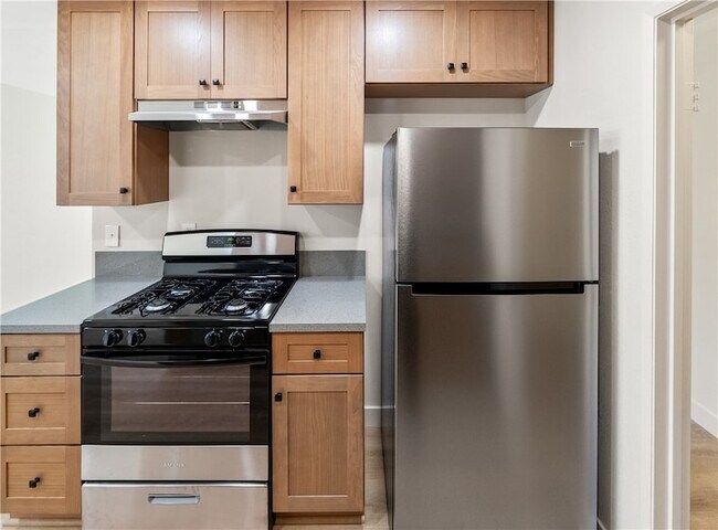 Building Photo - 6431 Brown Cir