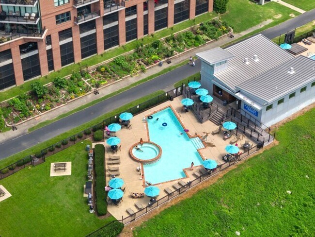 Building Photo - 4820 Old Main St