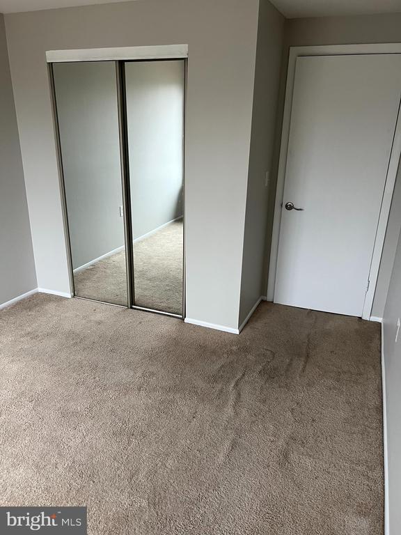 Building Photo - 18050 Chalet Dr